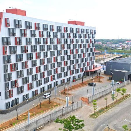 Simply Look Studio Apartment Makassar Exterior photo